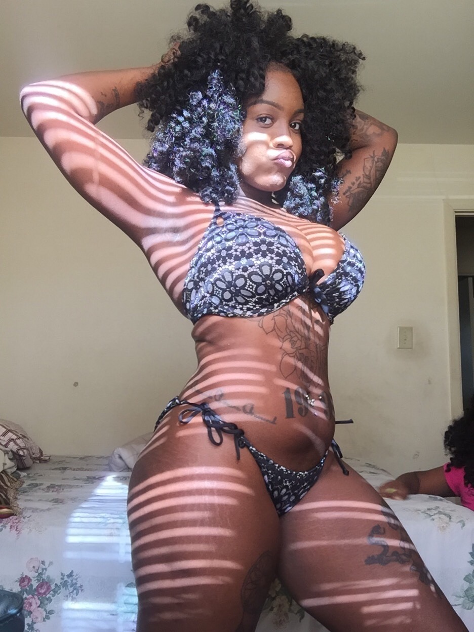 zumainthyfuture:  insecure-beautyy:  I don’t look as good as I did last year in