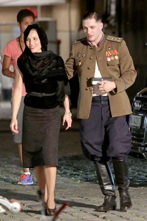 tomhardyvariations:  Tom Hardy and Noomi Rapace in costume as Raisa and Leo Demidov on the set of Child 44 in Prague.  Stunning. 