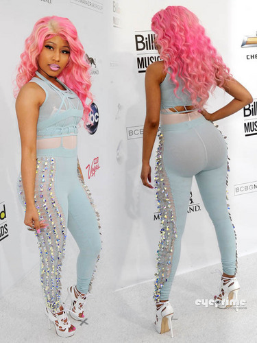 nicki fan