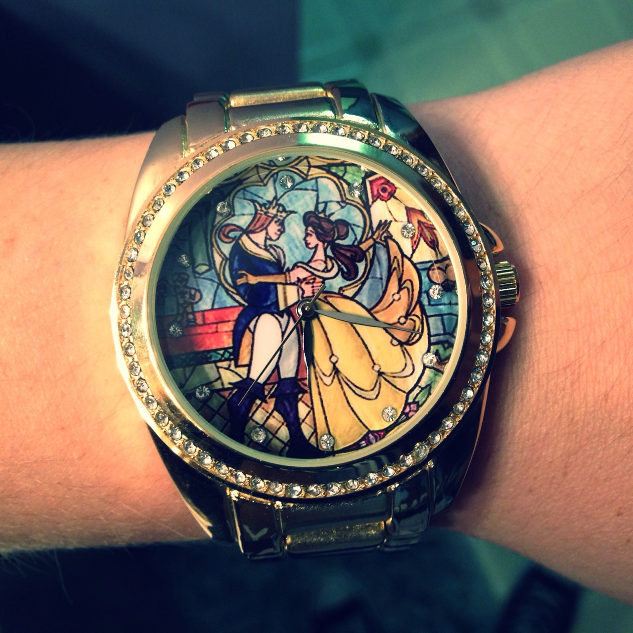tardisinwonderland:  So I really like watches and clocks, and when I saw this one