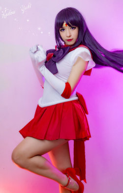 cosplaybeautys:  Sailor Mars by kokoa yuki