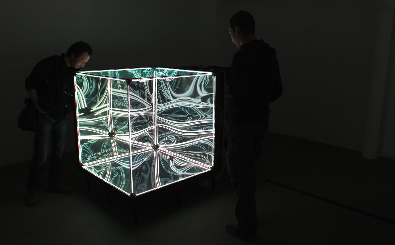 freshphotons:  &ldquo;Three out of six surfaces of the cube are made of flexible