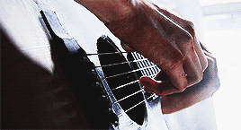 tumblr_oi3rlq694S1r3yjqqo4_400.gif