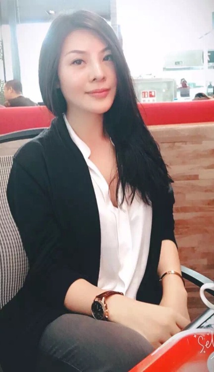 francis20081968: 你們會怎玩她??說說吧！