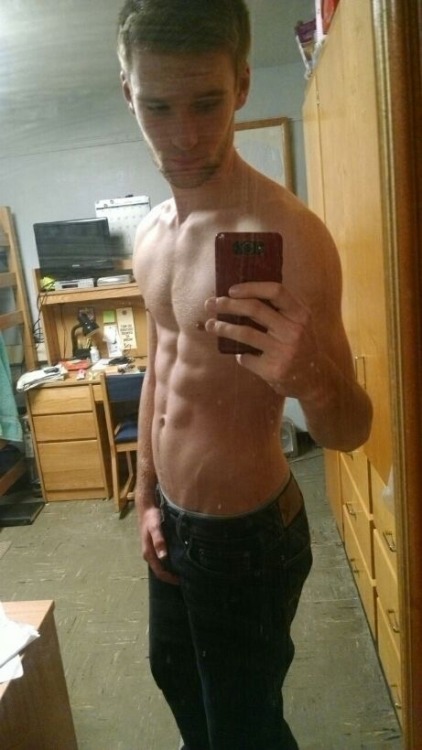 dumbcollegejocks:  This Josh was a sexy college soccer player from a small PA college. Cute face, tight sexy body from the hours on the pitch, and a nice sized cock. 