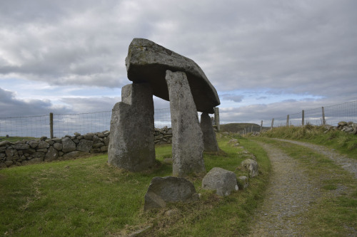 on-misty-mountains:Proleek Portal Tomb, Legananny Dolmen and Binder’s Cove SouterrainOn our sh