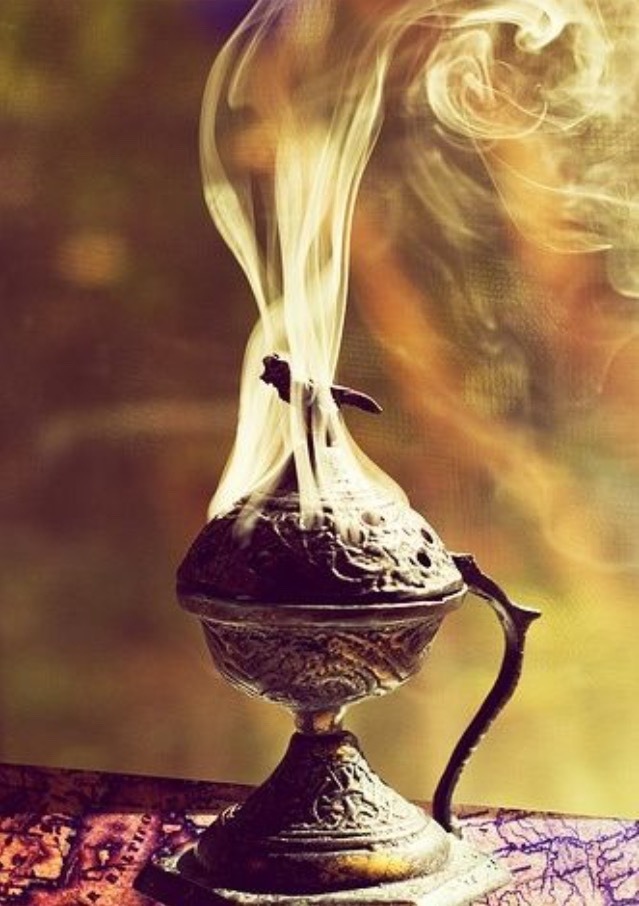 magickal-melancholy:witchydays:Witches, rise for I refuse to let you fall  ✬