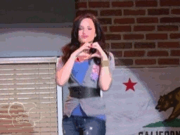 Feliz ano novo pra vocês followers,mesmo vocês me rejeitando quando peço uma ask
