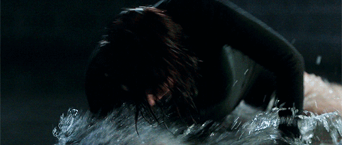 dailysupergirlgifs:You held on. I held on.