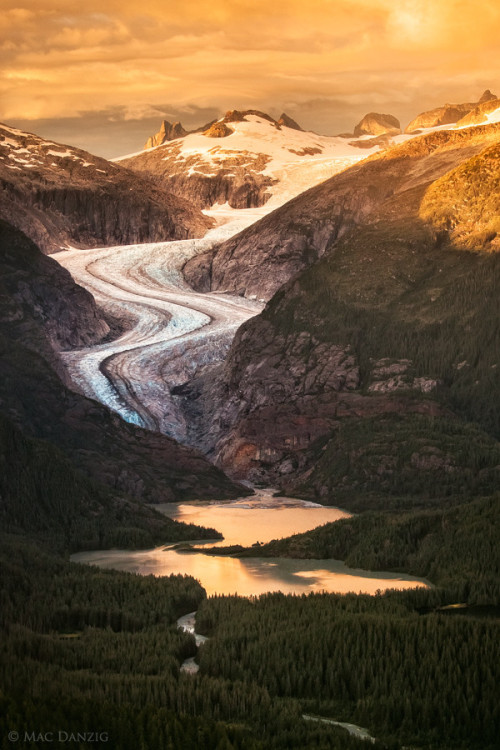 vurtual:The Grand Scene… - Alaska (by Mac Danzig)