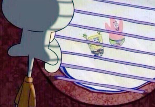scp230:  me: wants mutuals to talk to me and actually be friends also me: 