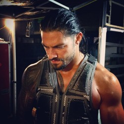 istillbelieveintheshield:  WWE Instagram Photo ‘He returns. #RomanReigns returns to #SmackDown LIVE on USA Network next! #LiveSmackdown #SuperSmackdown #WWE’