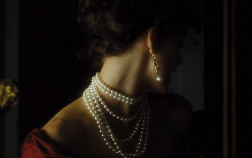 Porn cinequeer:  Anna Karenina (2012) dir. Joe photos