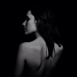 missmystieuniverse:  Fragilité - January 2015 by @azazeltls #dark #darkness #blackandwhite #girl #artistic #artisticnude #back #model #missmystie #portrait