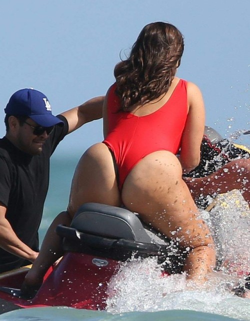 Porn photo culosagranel:  Ashley Graham Lifeguard ass