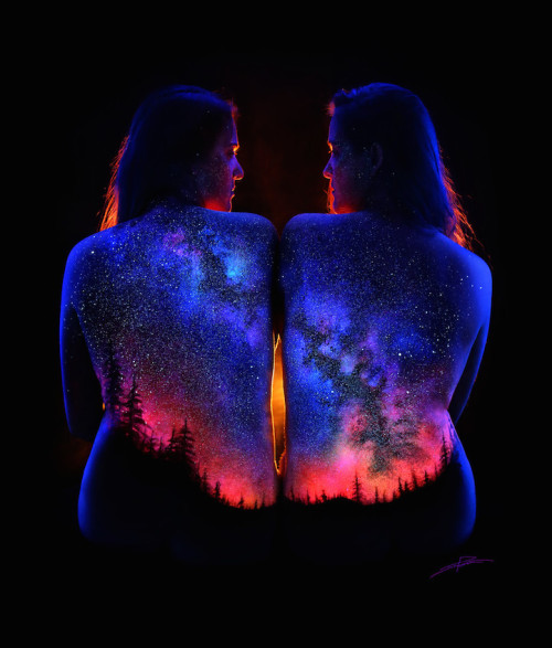 lucidlunngs: allstarsandconstellations: Astounding fluorescent body painting revealed through the u