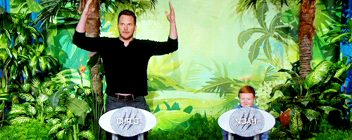 iamnevertheone: Ellen: He’s throwing it in your face! Dino Wrong or Dino Right