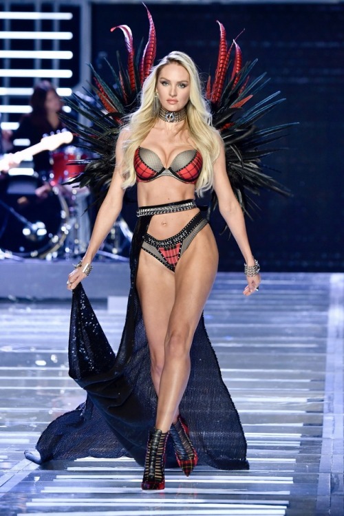 Candice Swanepoel opening the 2017 Victoria’s Secret Fashion Show in Shanghai, China in a custom VSx