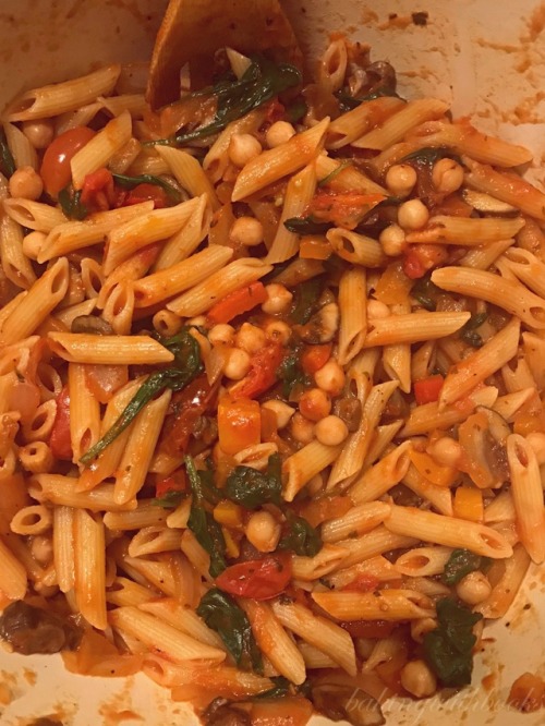 Vegan Chickpea Penne A quick recipe that I shared on my Instagram story a little over a week ago. I 