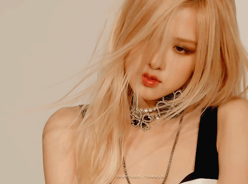 ROSI ELLE KOREA
