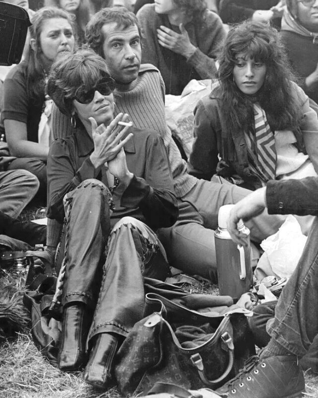 misspeelpants: Jane Fonda and Roger Vadim at a Bob Dylan concert, 1969. #janefonda