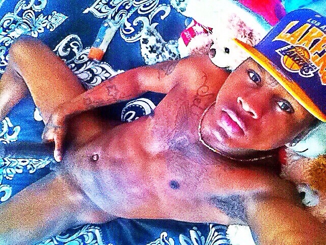 imchillnjustchilln:  Instagram: _____dayday____ Snapchat: dayday666 Twitter: @dayday_bigghead