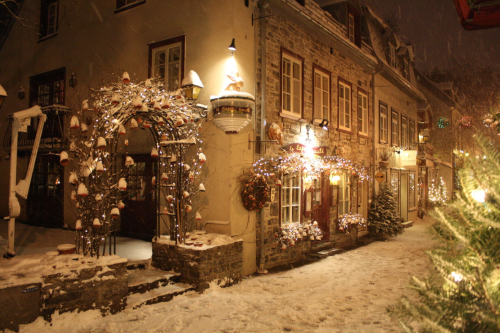 XXX nubbsgalore:  quebec city’s petit champlain photo