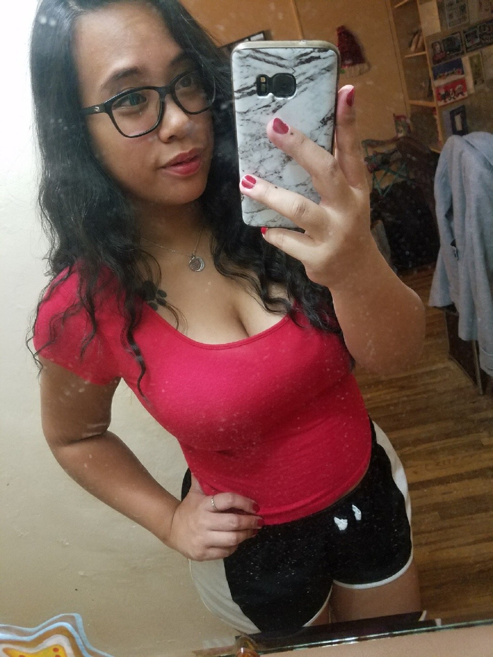 allthetitsyoucanhandle:  Who is she?