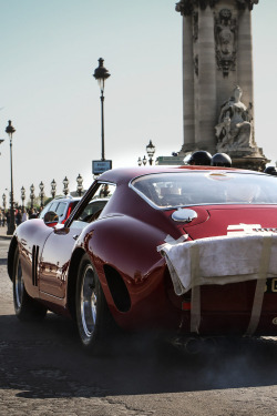 theelegantlyfe:  captvinvanity:    250 GTO   | Photographer | CV http://ift.tt/1LQg1jr