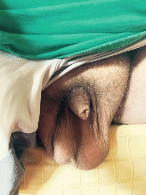 cuddlebear400:  Hot ass hella in Mexico my ball is hanging low and not wearing any underwear. I get my self horny right away