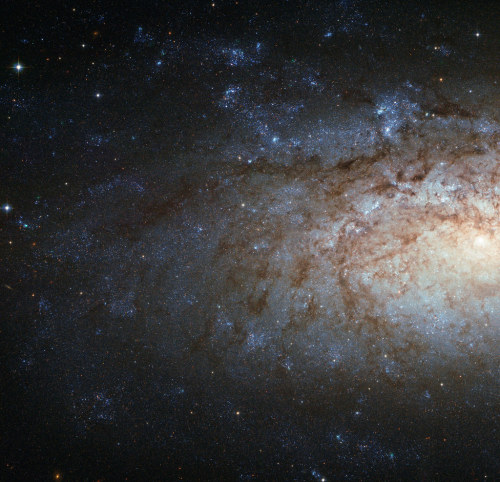 space-pics:A special spiral galaxy for over 200 000 Facebook fans by Hubble Space Telescope / ESA