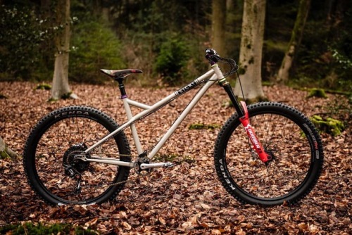 sickbicycles: El Presidenté Ghost Wulf : we’ll be doing a blog and a bikecheck on this one as the de