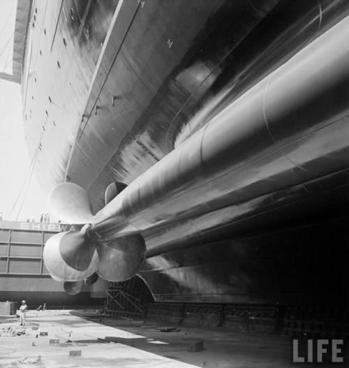 SS United States(Alfred Eisenstaedt. 1951)