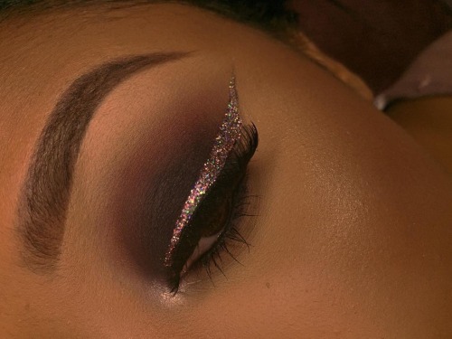 flawlassglam: flawlassglam.tumblr.com/