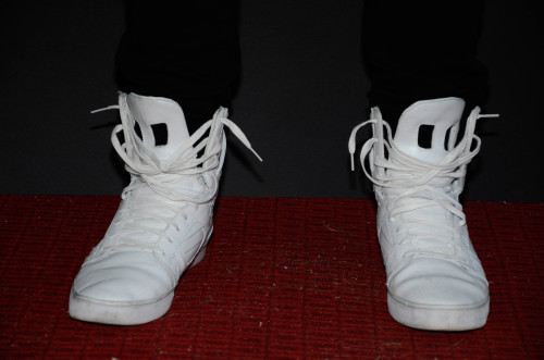 collaredone:  Supra Skytop II legcuffed and Ironed 