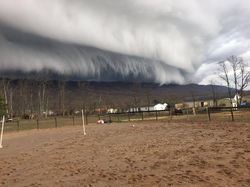 weatherevents:  “So spooky.. clouds coming over the mountain in PA” Photos by