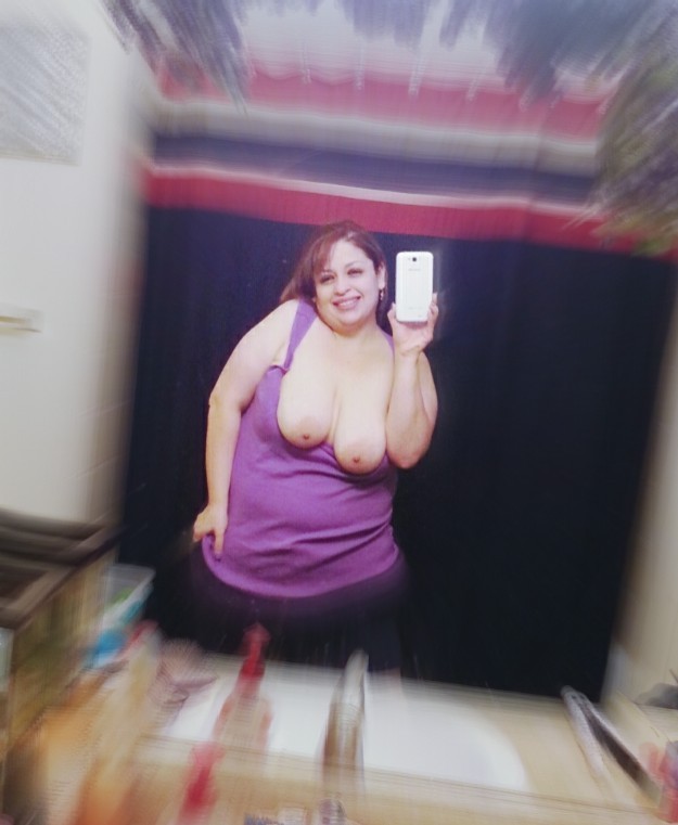bbwtexasslutmuffin:  💋well hello there 💋