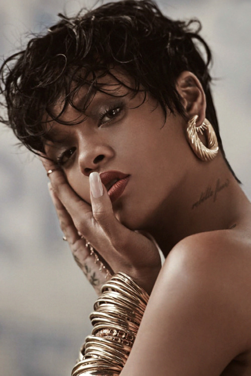 gay4rihanna:  Rihanna for Vogue Brazil #6 