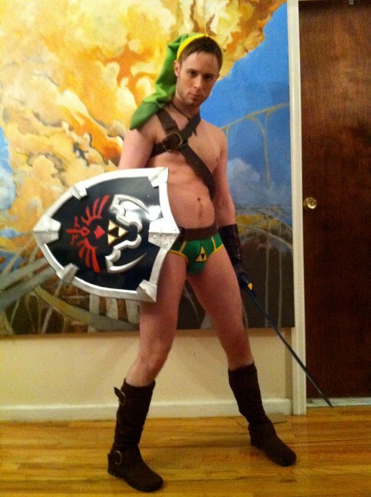 gaymerwitattitude:  Link Cosplayer: He’s so fucking hot, I would love to get fucked
