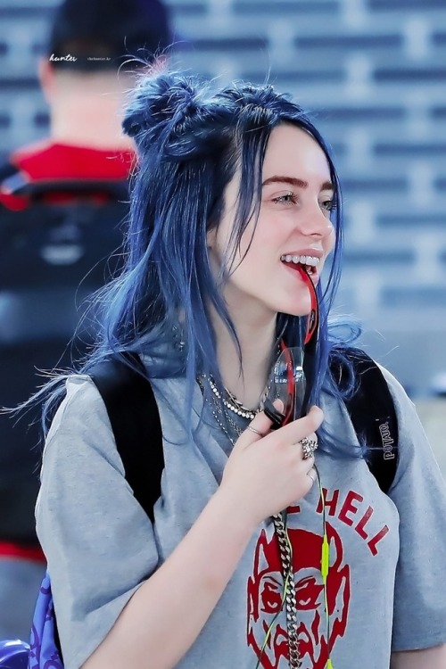 lovelybillie:  smiley billie 🦋✨