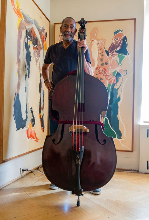 themaninthegreenshirt: Ronald Levin “Ron” Carter is arguably the greatest upright jazz b