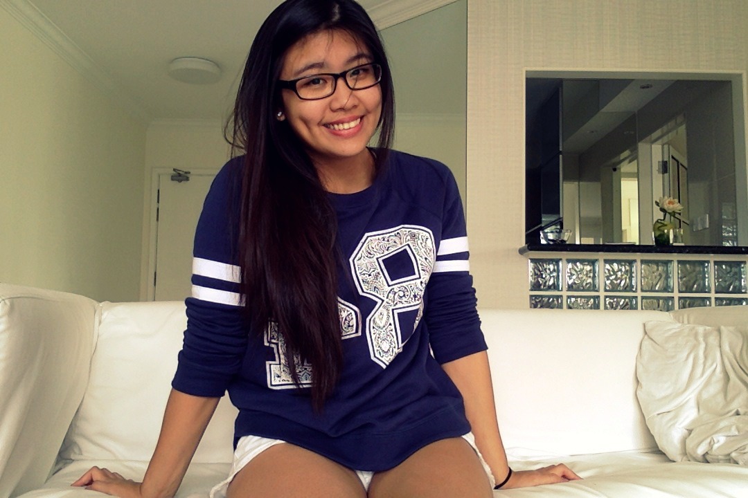 bikiniq:  We only pray for a better day! xoxo