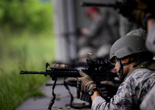 militaryarmament:  U.S. Air Force Airmen assigned to the 31st Security Forces Squadron practice full distance shooting at the CAO Malnisio Range, May 21, 2015, in Pordenone, Italy. 