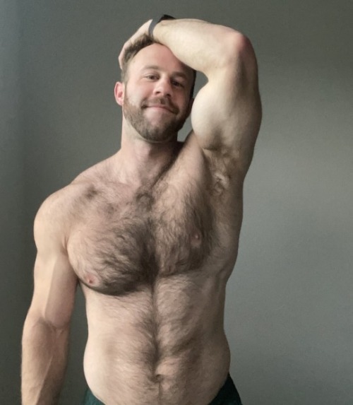 beards-of-paradise:  Zach Christie 