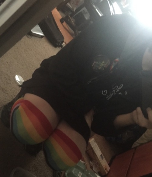 Some pics of my outfit prior to Pride! During Pride I collected a ton of stuff, so hopefully I&rsquo