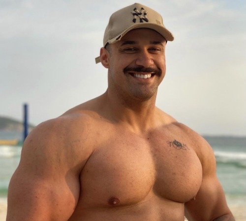 MARCH MUSCLE MIX 2022