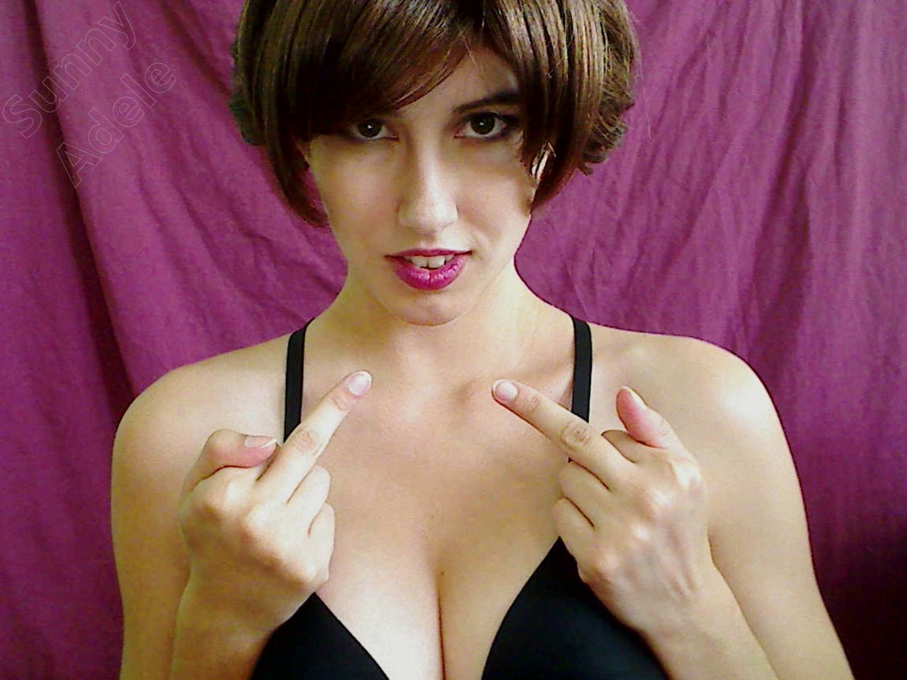 sunnyadele:  My body is such a versatile tool. I can use it to seduce strong, beautiful,