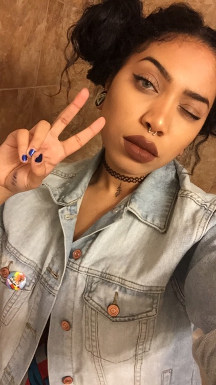 hdeeah:  vegetaofficial:  When it’s bed time but you so cute everyone needs to see u IG: celia_leslie  U right