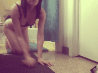foxy-pyro:  sexiporn:  http://sexiporn.tumblr.com  To all that reblogs from me. I