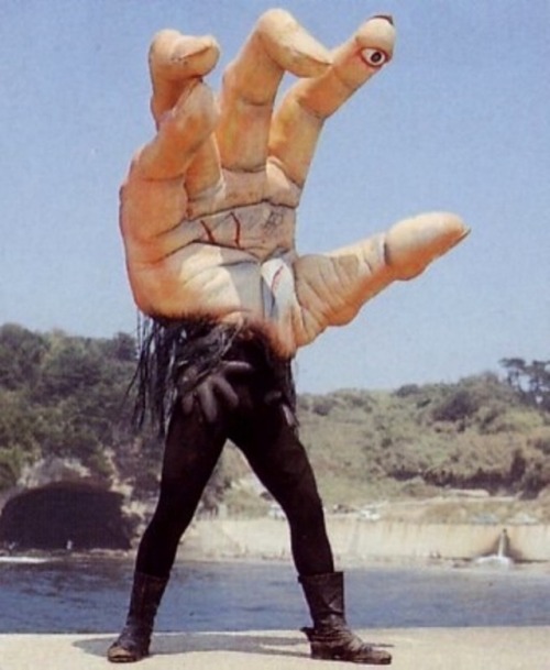 ‪The wonderful world of Tokusatsu villains, part 2. Telephone Mask, Vulva Eye, Television Mask, and 